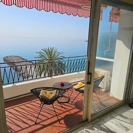Waterfront In Apartment
